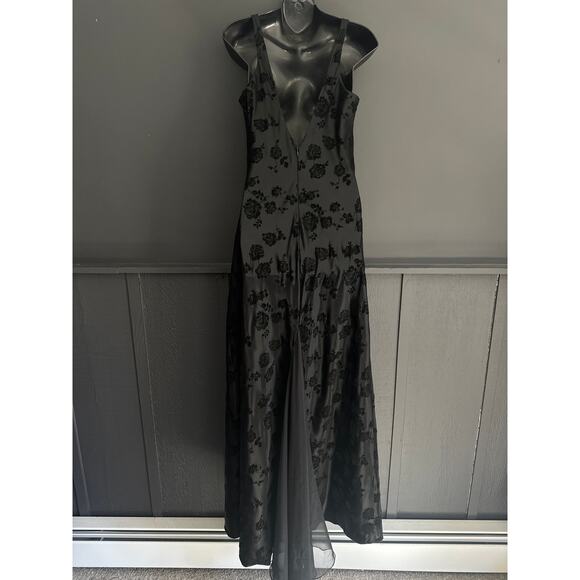 Vintage Goth Black Satin Velvet Rose Long Gown Train Zum Zum Niki Livas Size 10 - Picture 6 of 15